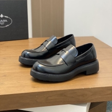 Prada Low Shoes